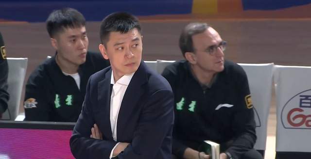 开云下载-辽宁媒体人曝杨鸣已经下课，接替之人果然是他，辽篮真能崛起吗？